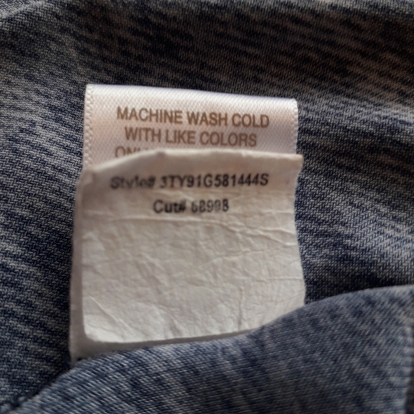 establish 1962 | Flowy sleeveless summer top - Picture 7 of 10